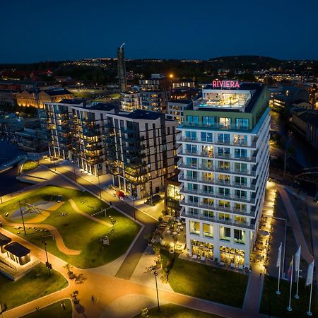 Hotel Riviera Moss Bagian luar foto