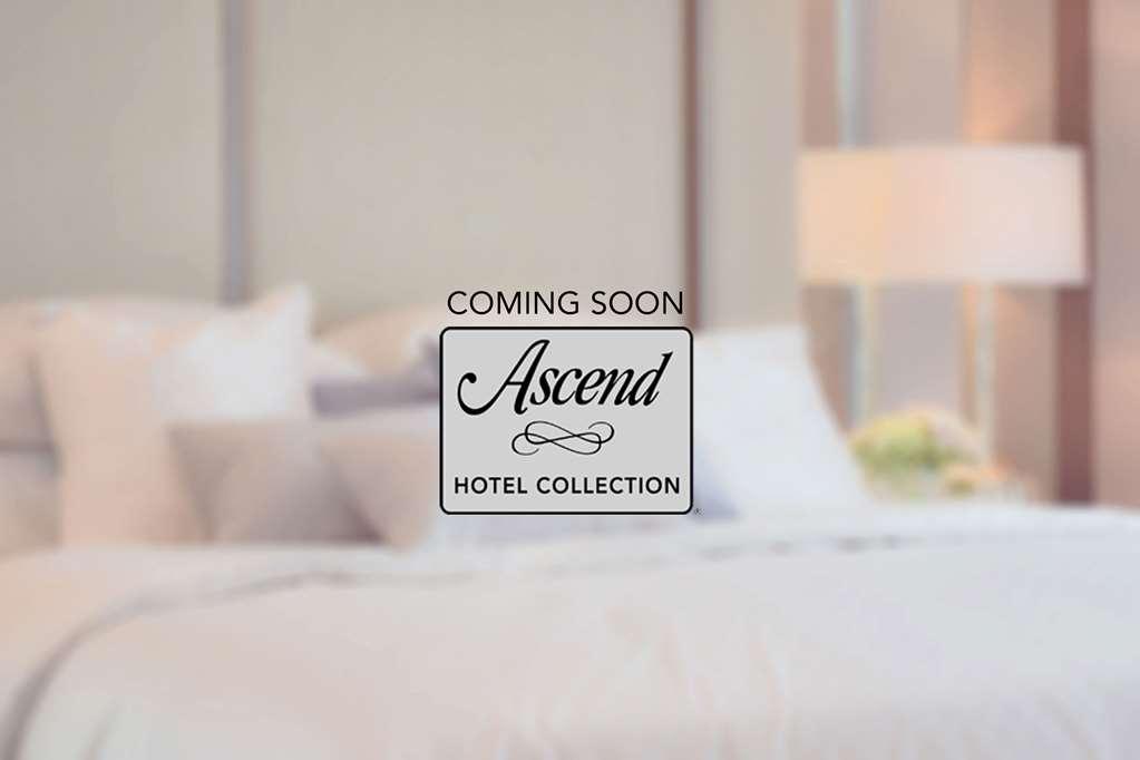 Hotel Riviera Moss Bagian luar foto