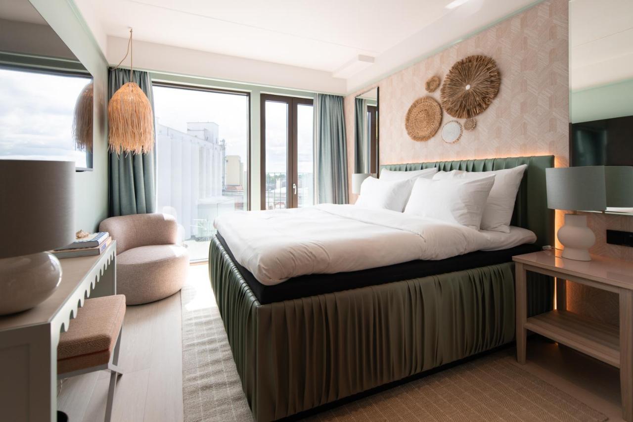 Hotel Riviera Moss Bagian luar foto