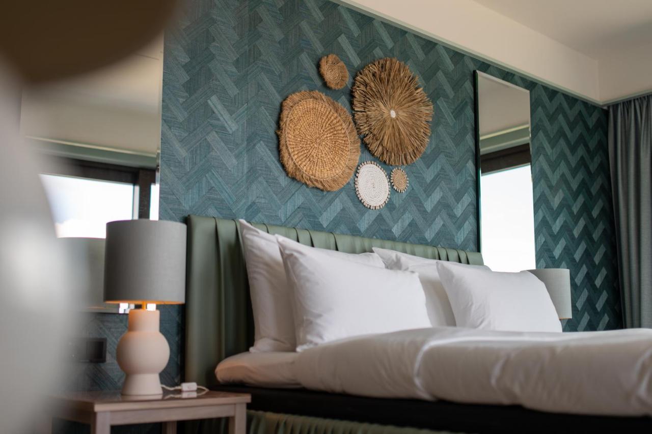 Hotel Riviera Moss Bagian luar foto