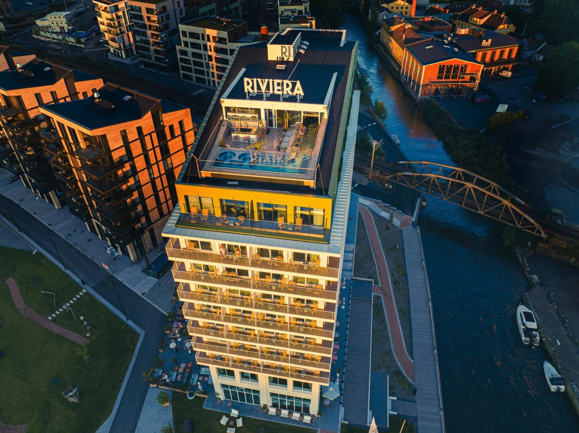 Hotel Riviera Moss Bagian luar foto